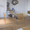 Table repas de la collection Ambredorée de Kurudo, atelier et créateur de mobilier français